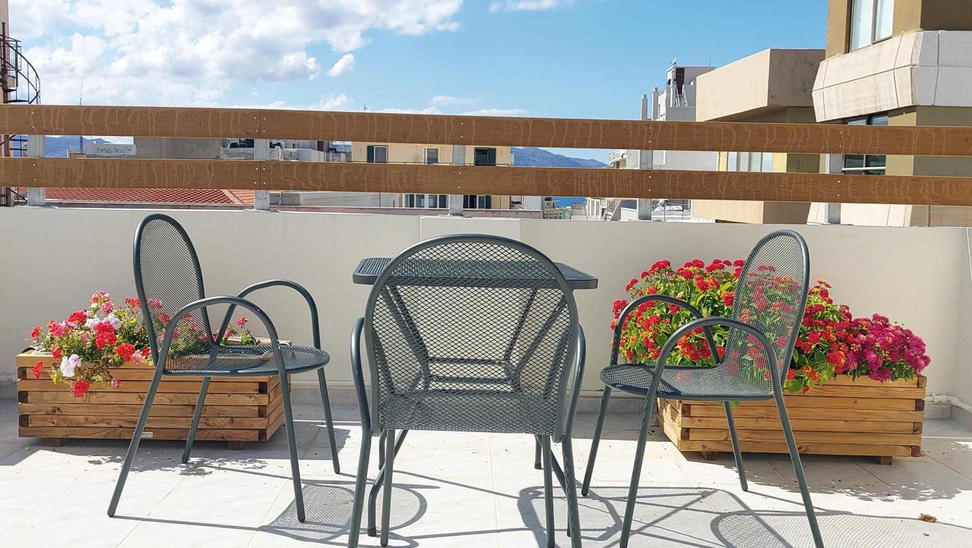 Elegant Apartment In The Heart Of Heraklion Екстериор снимка